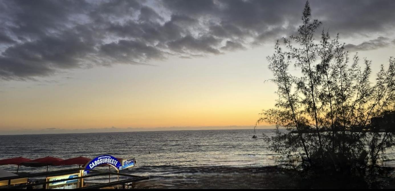 Beachfront Паталавака Экстерьер фото